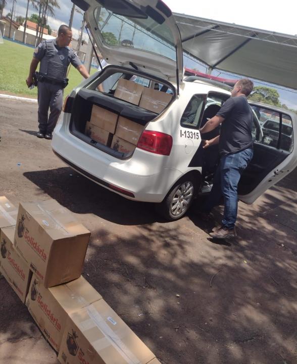 Foto 4 de 7 — Campanha de Natal busca arrecadar alimentos em Américo Brasiliense